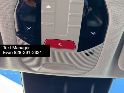 Used 2025 Kia K4 LXS image 23