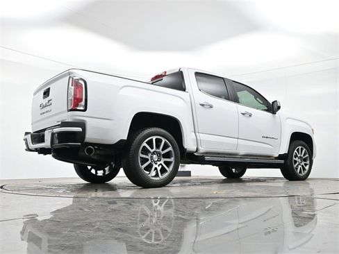 Used 2021 GMC Canyon Denali image 27
