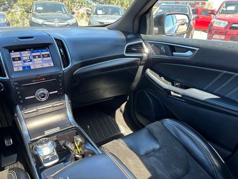 Used 2019 Ford Edge ST w/ Convenience Package AWD/4WD image 18