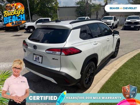 Used 2025 Toyota Corolla Cross LE FWD image 4