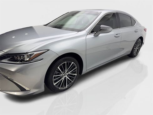 Used 2023 Lexus ES 350 w/ Premium Package image 11