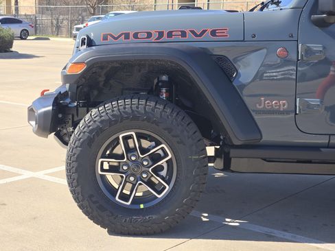 New 2026 Jeep Gladiator Mojave image 5