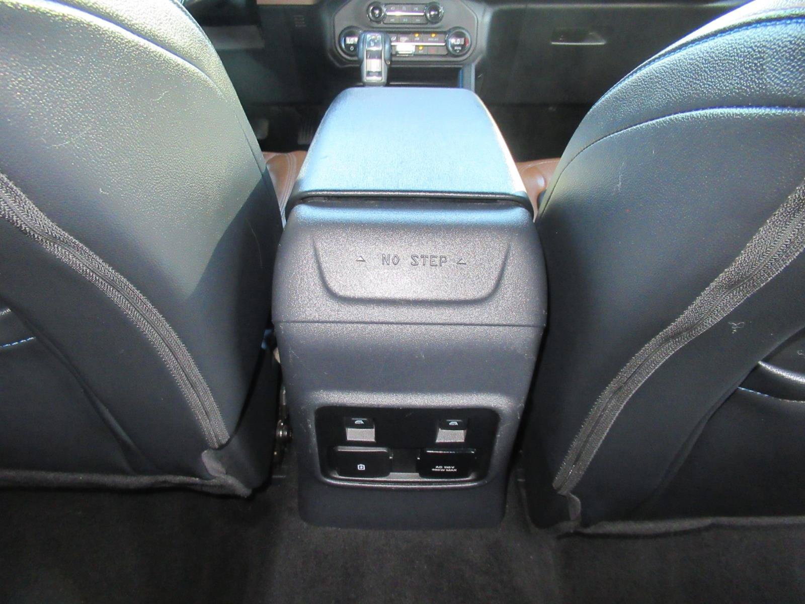 Used 2023 Ford Bronco Outer Banks AWD/4WD image 38