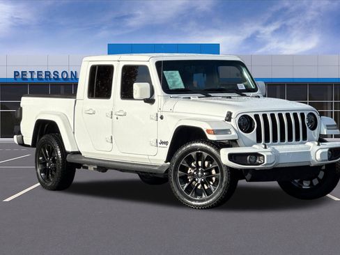 Used 2023 Jeep Gladiator Overland image 2