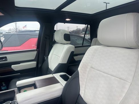 Used 2024 Toyota Sequoia Capstone image 33