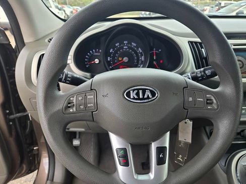 Used 2012 Kia Sportage LX w/ Navigation Pkg image 30