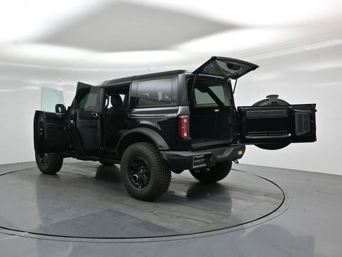 New 2026 Ford Bronco Badlands image 34