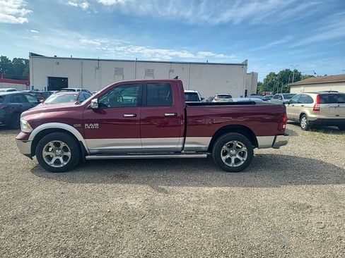Used 2016 RAM 1500 Laramie w/ Convenience Group AWD/4WD image 3