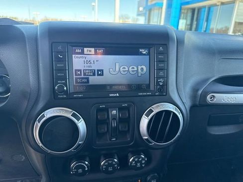 Used 2012 Jeep Wrangler Unlimited Sahara w/ Connectivity Group image 14