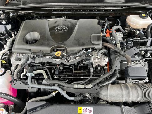 Used 2025 Toyota Camry LE image 32