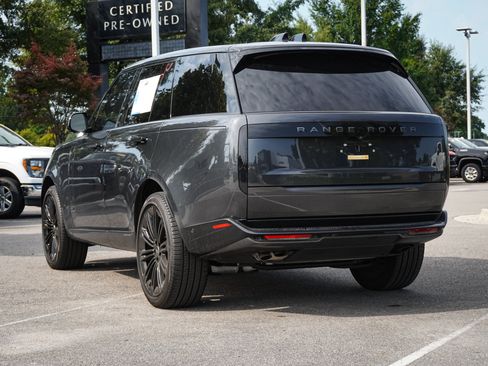 Used 2024 Land Rover Range Rover Autobiography AWD/4WD image 8