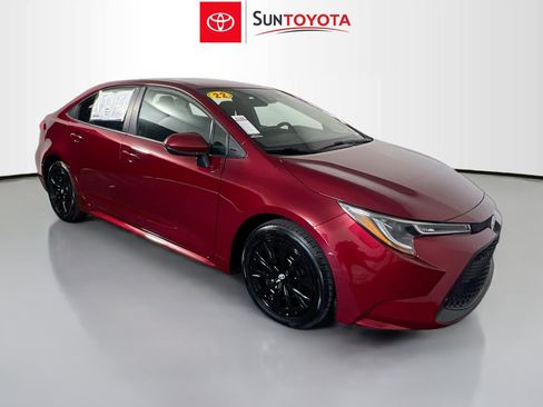 Used 2022 Toyota Corolla LE FWD image 1