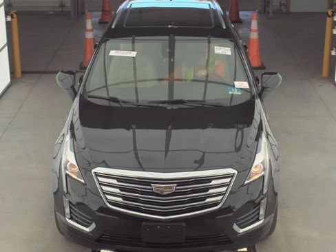 Used 2018 Cadillac XT5 Luxury w/ Driver Awareness Package FWD image 2