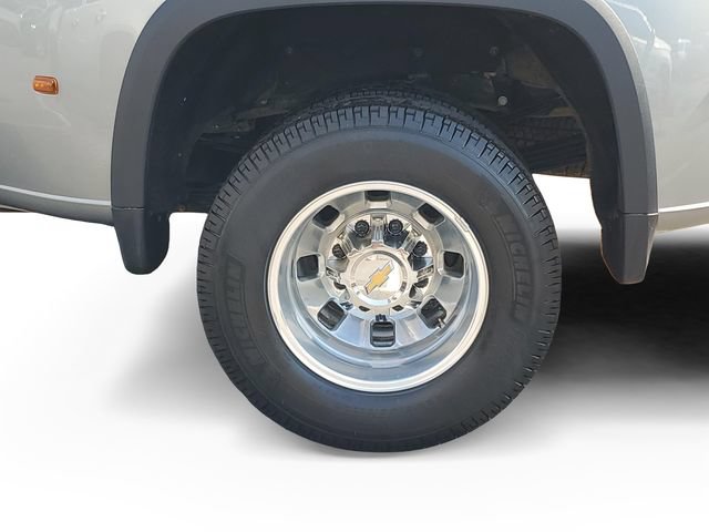 Used 2025 Chevrolet Silverado 3500 High Country w/ High Country Premium Package AWD/4WD image 32
