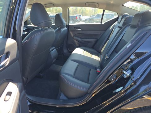 Used 2022 Nissan Altima 2.5 SR image 19