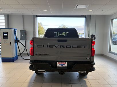 Used 2024 Chevrolet Silverado 1500 LT Trail Boss w/ Convenience Package II