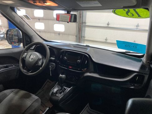 Used 2018 RAM ProMaster City Tradesman image 16