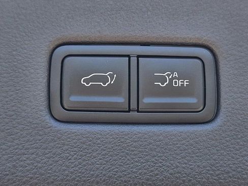 New 2026 Kia Carnival EX FWD image 9