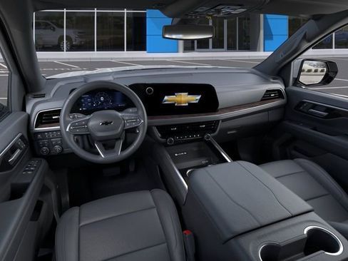 New 2026 Chevrolet Suburban Z71 image 15