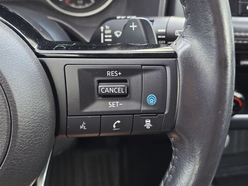 Used 2023 Nissan Rogue SL w/ SL Premium Package FWD image 29