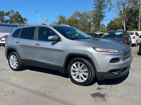 Used 2014 Jeep Cherokee Limited w/ Luxury Group image 2