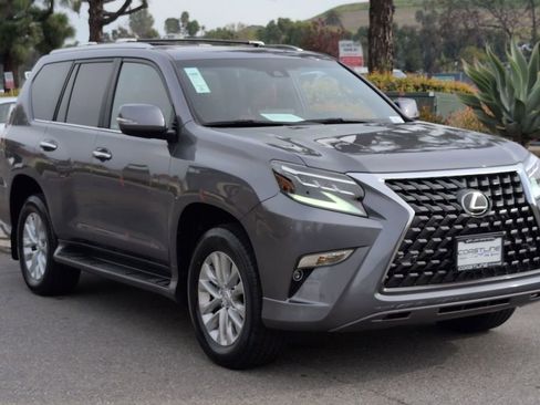 Used 2023 Lexus GX 460 Premium image 3