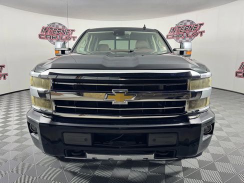 Used 2018 Chevrolet Silverado 2500 High Country image 2