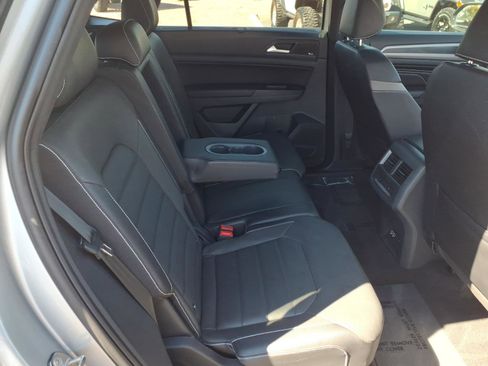 Certified 2020 Volkswagen Atlas Cross Sport SEL Premium image 13