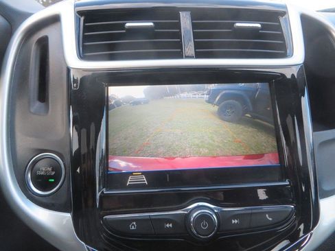 Used 2018 Chevrolet Sonic LT w/ Fun and Sun Package image 19