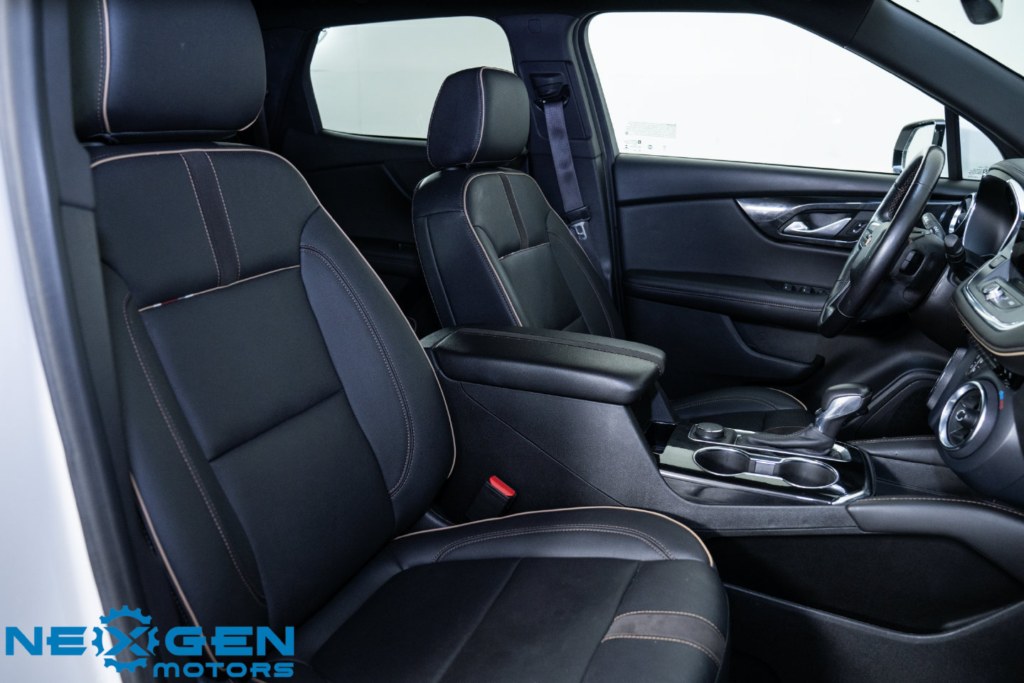 Used 2022 Chevrolet Blazer Premier w/ Enhanced Convenience Package AWD/4WD image 50