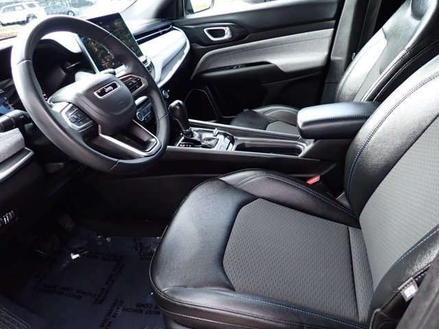Used 2024 Jeep Compass Latitude AWD/4WD image 11
