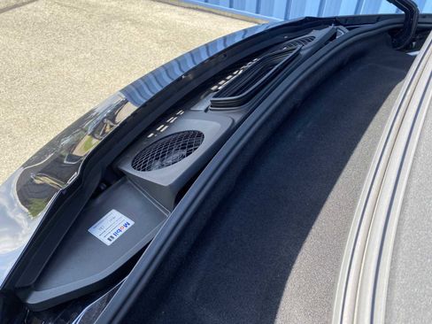 Used 2017 Porsche 911 Carrera 4S image 34