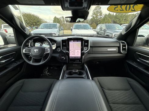 Used 2025 RAM 1500 Big Horn AWD/4WD image 12