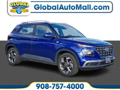 Used 2022 Hyundai Venue SEL w/ Cargo Package