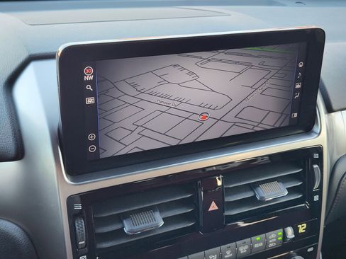 Used 2023 Lexus GX 460 Premium image 19