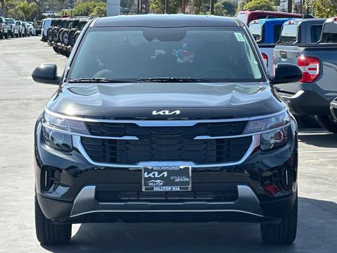 New 2026 Kia Seltos LX FWD image 9