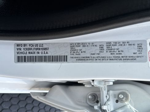 Used 2024 RAM 1500 Laramie image 33