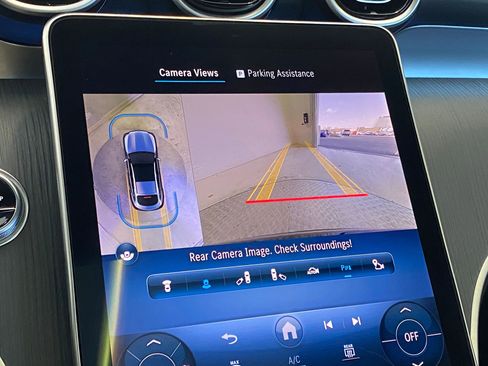 Used 2024 Mercedes-Benz GLC 300 4MATIC image 26