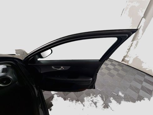 Used 2024 Kia Forte LXS FWD image 30