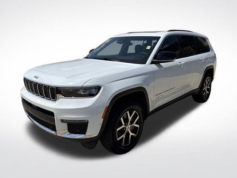 Used 2025 Jeep Grand Cherokee L Limited w/ Luxury Tech Group II RWD image 3