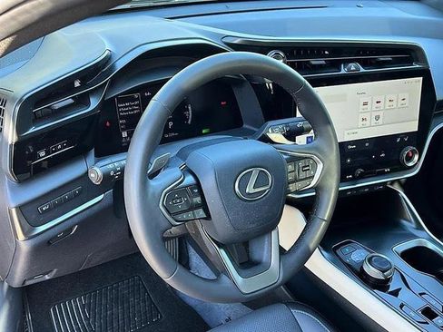 Used 2024 Lexus RZ 300e Premium w/ Accessory Package (Z1) image 15