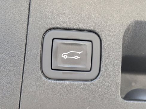 Certified 2024 Cadillac XT5 Premium Luxury w/ Technology Package image 16