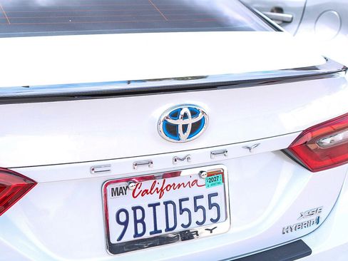 Used 2022 Toyota Camry XSE w/ Navigation Upgrade Package FWD image 16