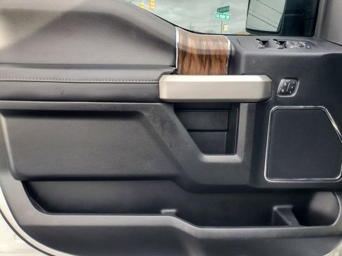 Used 2020 Ford F150 Lariat w/ Equipment Group 502A Luxury image 13