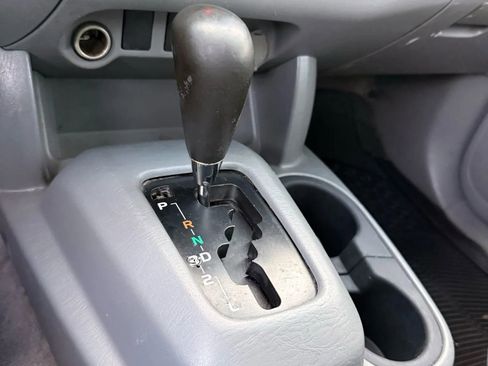 Used 2010 Toyota Tacoma 2WD Regular Cab image 16