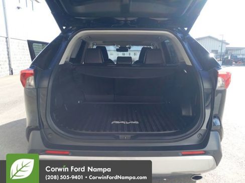 Used 2022 Toyota RAV4 Limited image 27