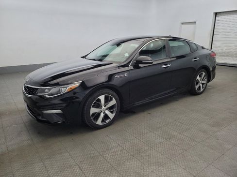 Used 2019 Kia Optima S image 2