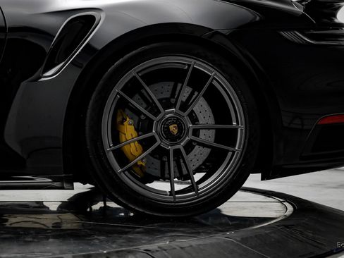 Used 2022 Porsche 911 Turbo S image 91