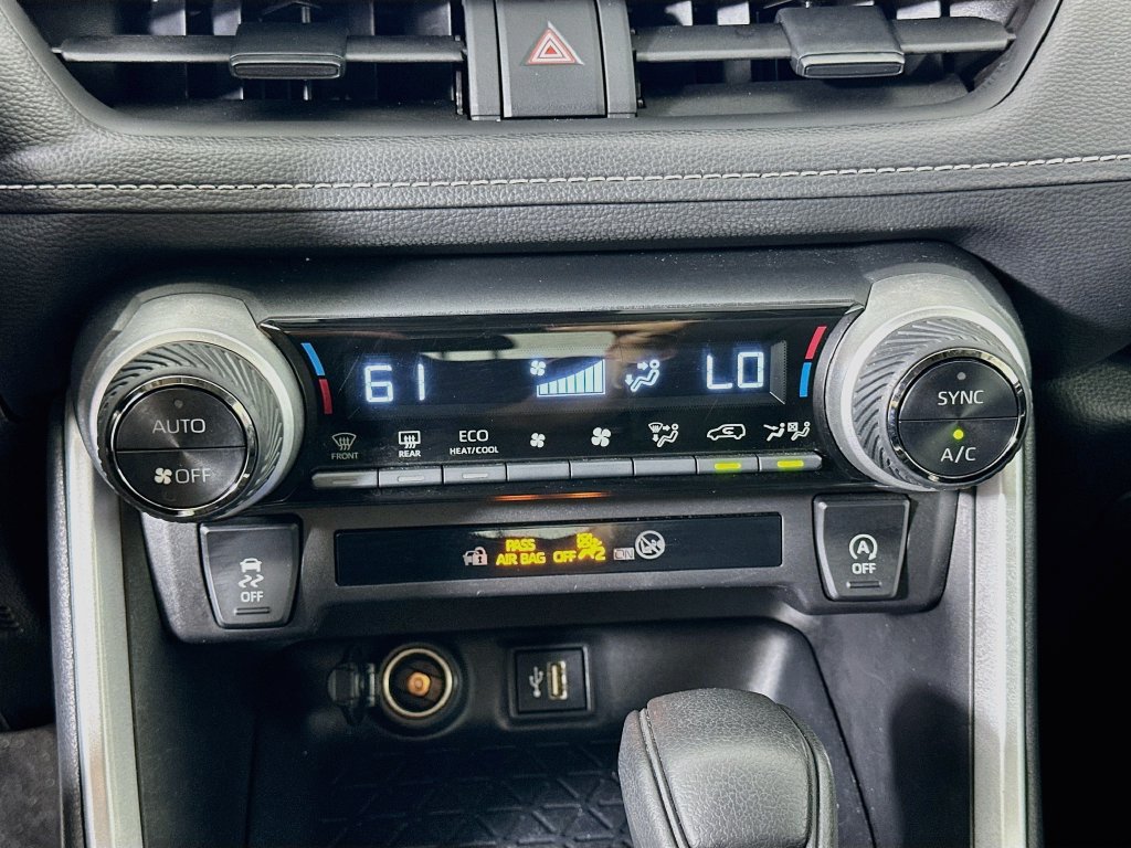 Certified 2025 Toyota RAV4 XLE FWD image 16