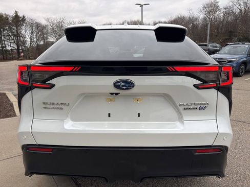 Used 2024 Subaru Solterra Touring image 3